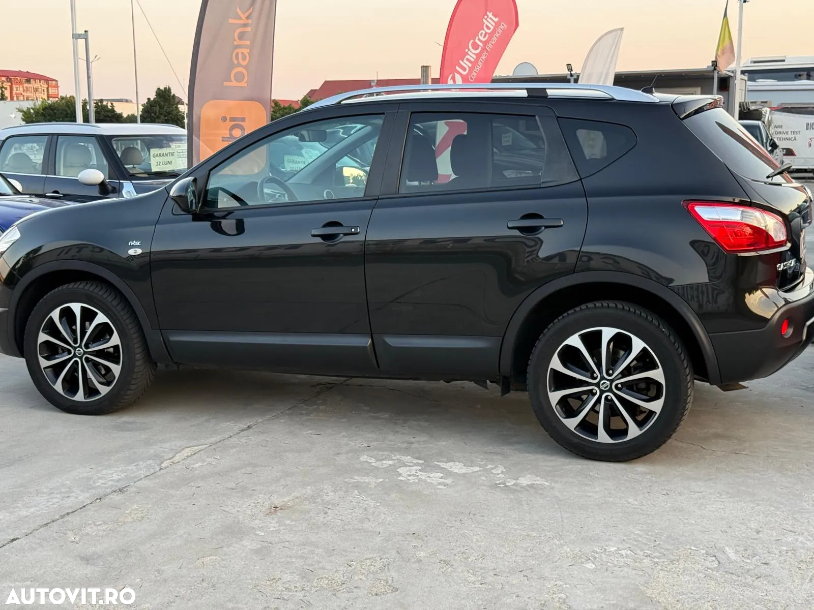 Nissan Qashqai 2.0 dCi DPF 4x4 Aut tekna - 33