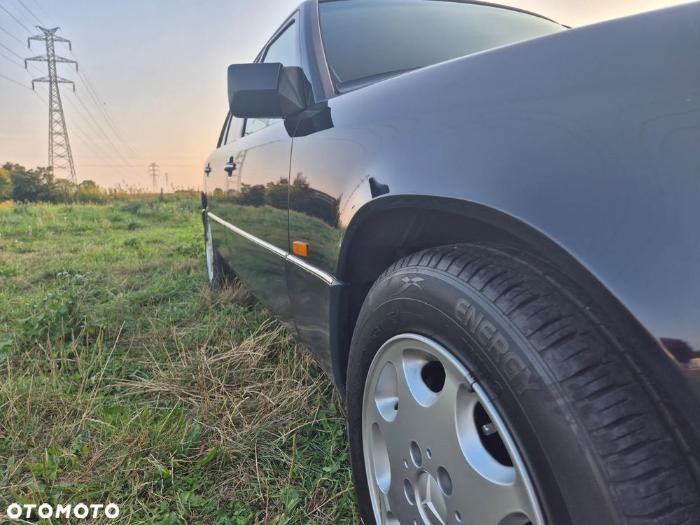 Mercedes-Benz W124 (1984-1993) - 33