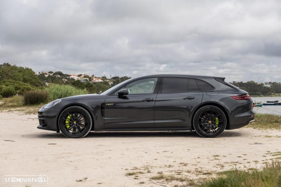 Porsche Panamera Sport Turismo 4 E-Hybrid - 19