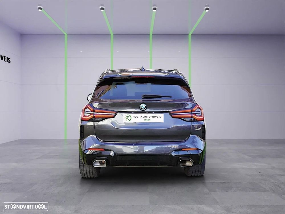 BMW X3 xDrive30e Aut. M Sport — fotografia 3