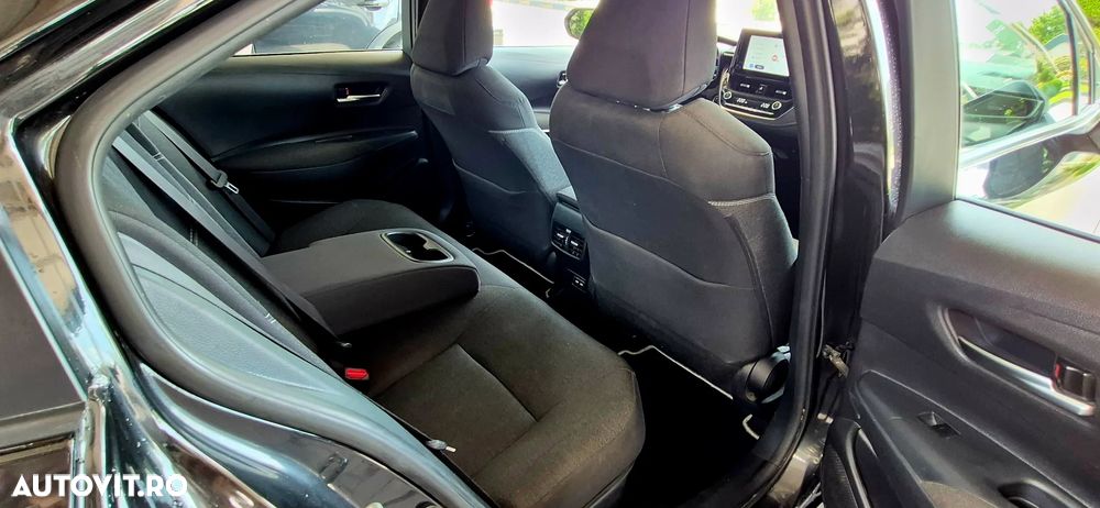 Toyota Corolla 1.8 Business Edition - 16