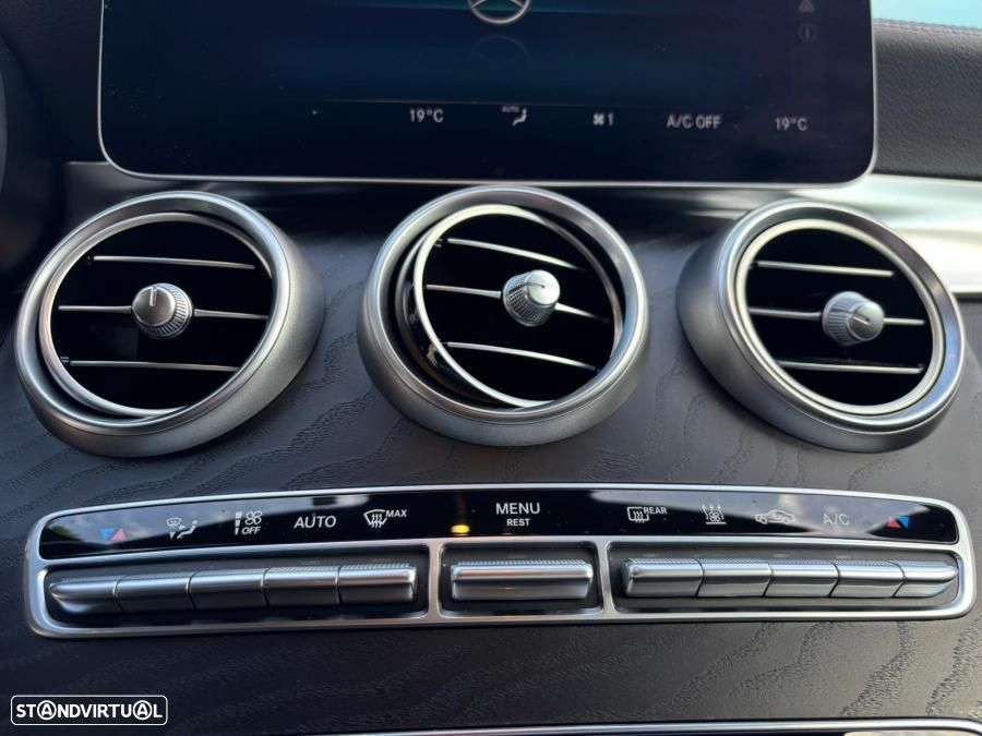 Mercedes-Benz C 300 de AMG Line - 15