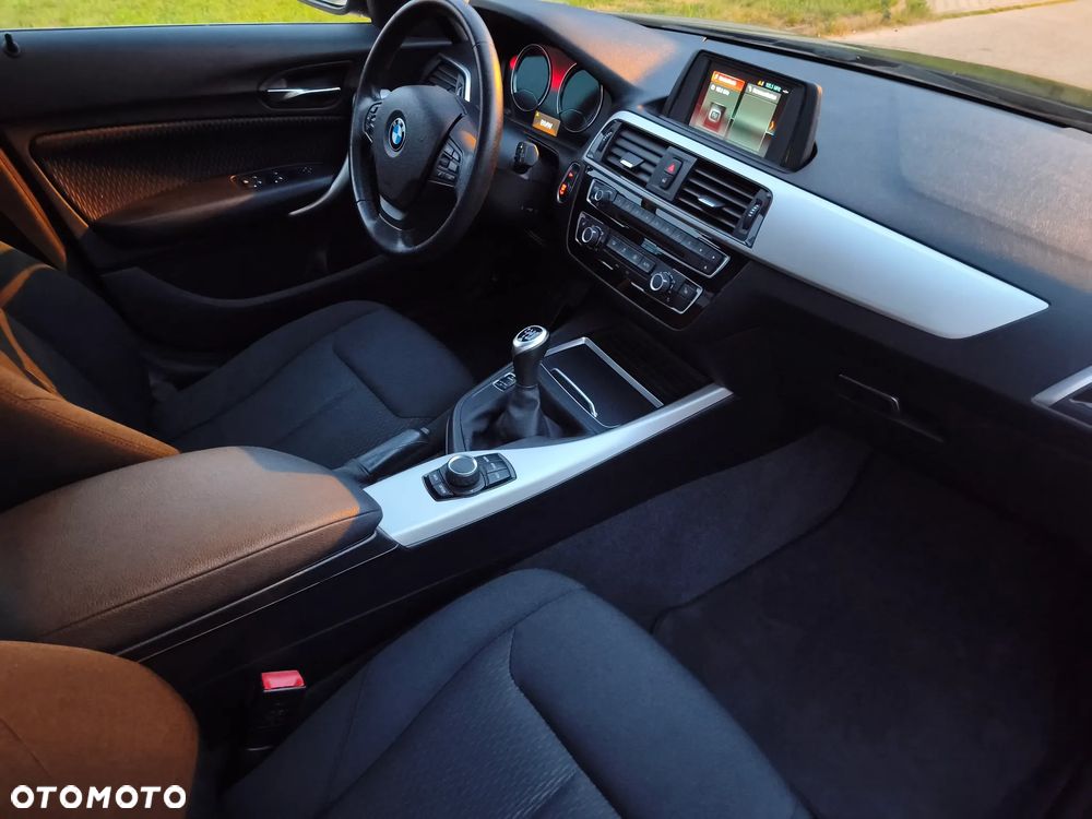 BMW Seria 1 118i - 29
