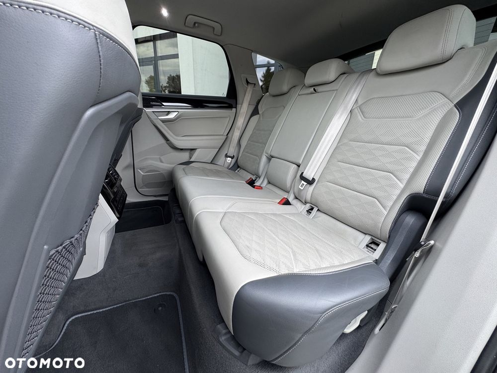 Volkswagen Touareg 3.0 V6 TDI SCR 4Mot Elegance - 19