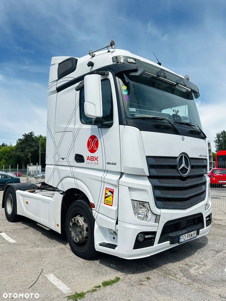 Mercedes-Benz ACTROS - 10