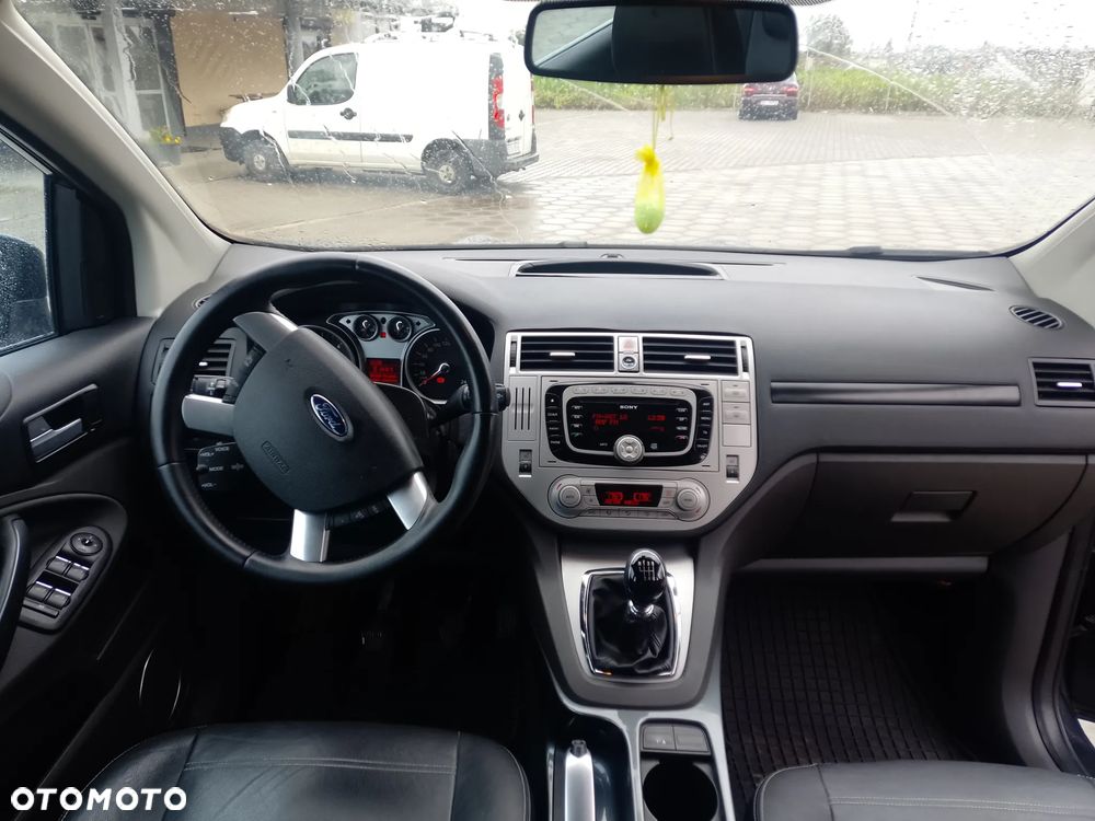 Ford Kuga 2.0 TDCi Titanium FWD - 5