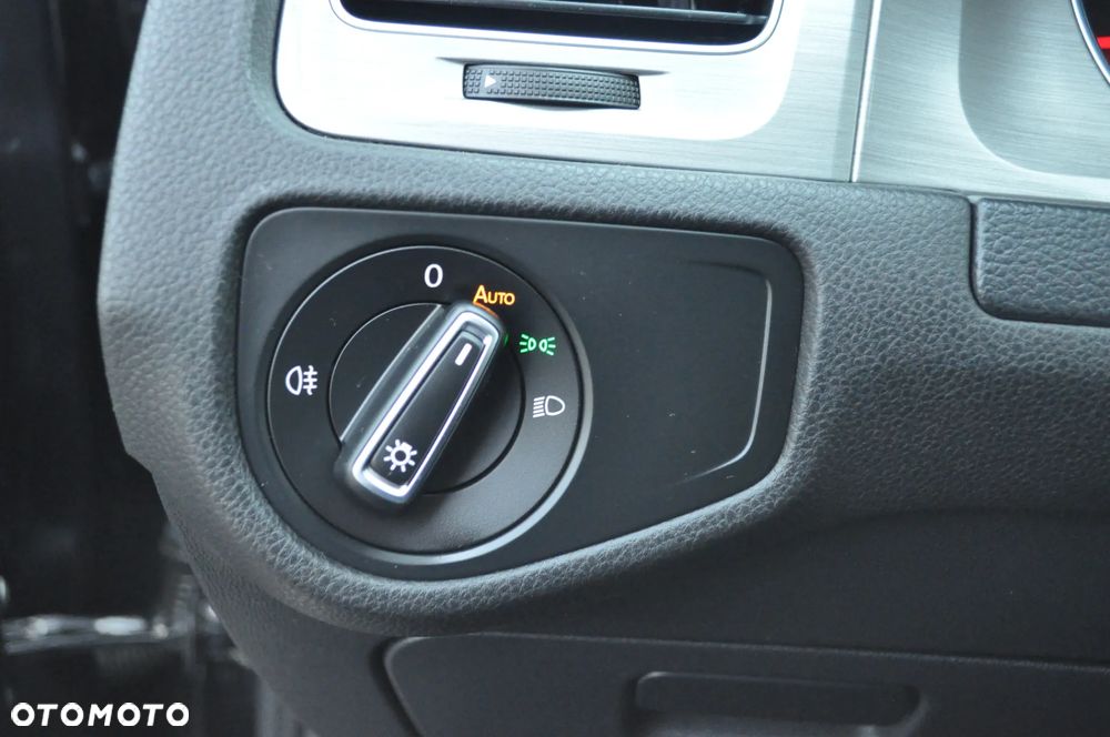 Volkswagen Golf 1.6 TDI BMT Comfortline - 17