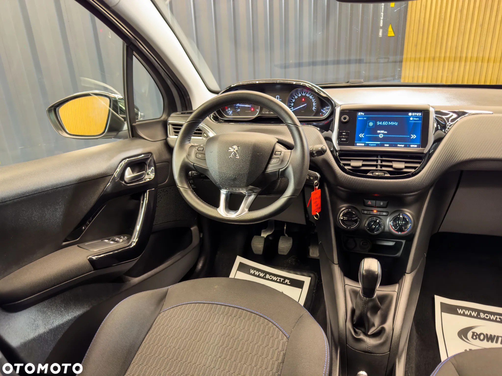 Peugeot 208 PureTech 82 Start & Stop Style - 17