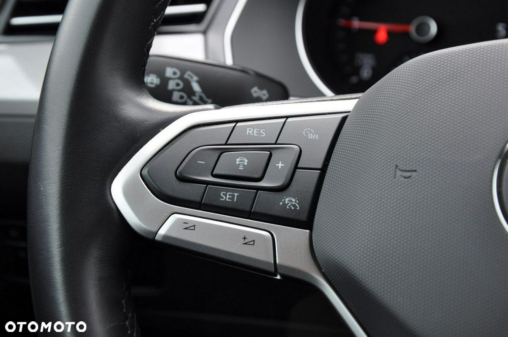 Volkswagen Passat - 15