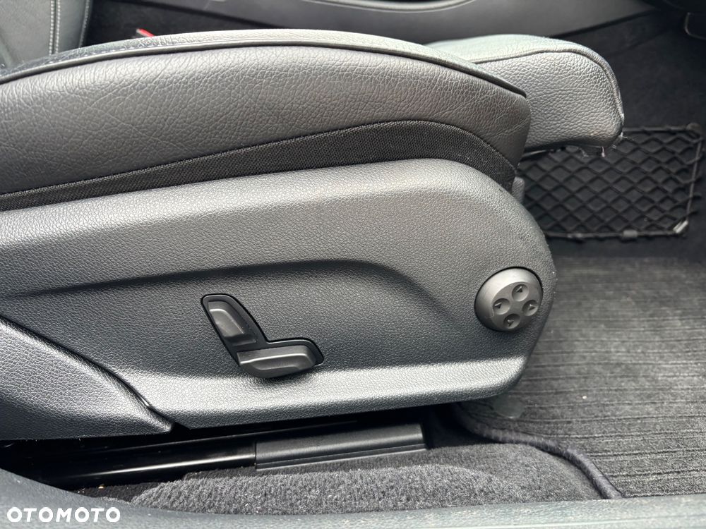 Mercedes-Benz Klasa E 220 d 9G-TRONIC Exclusive - 10