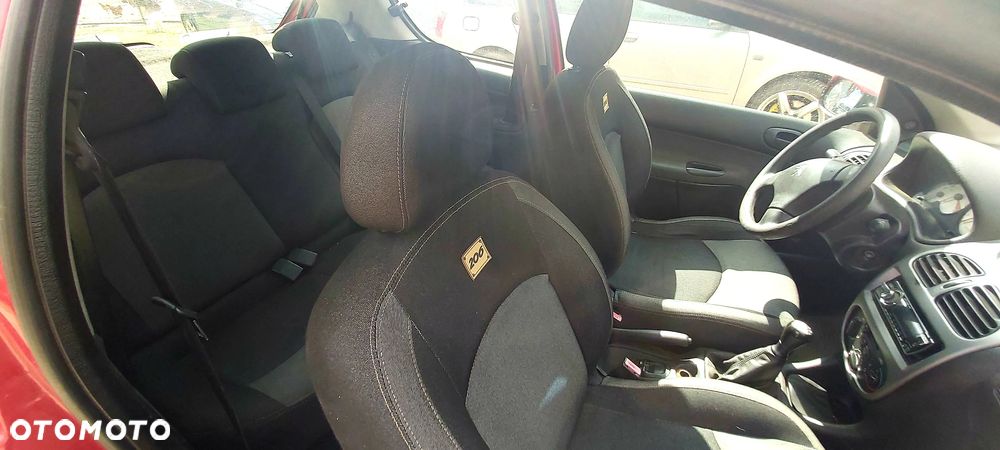 Peugeot 206 - 6