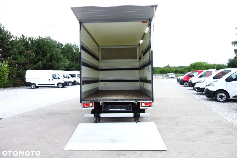 Iveco Daily 35-160 Automat HI-Matic Kontener 4.20 M +Winda 750 kg. Klima Kamera Ledy - 8