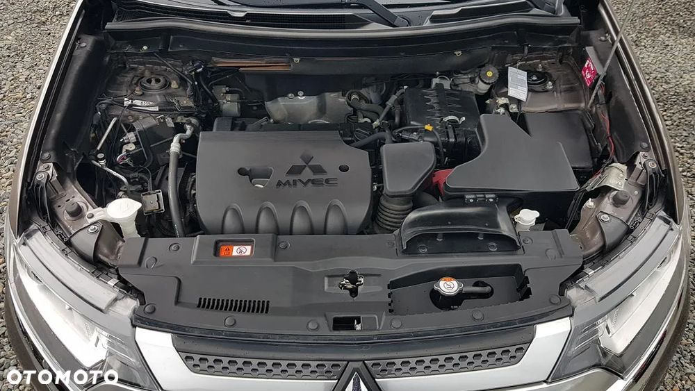 Mitsubishi Outlander Edition+ - 36