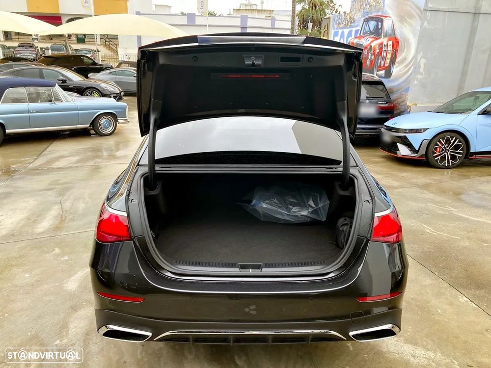 Mercedes-Benz E 300 e AMG Line - 27