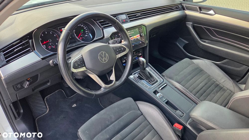 Volkswagen Passat 1.5 TSI EVO Elegance DSG - 15