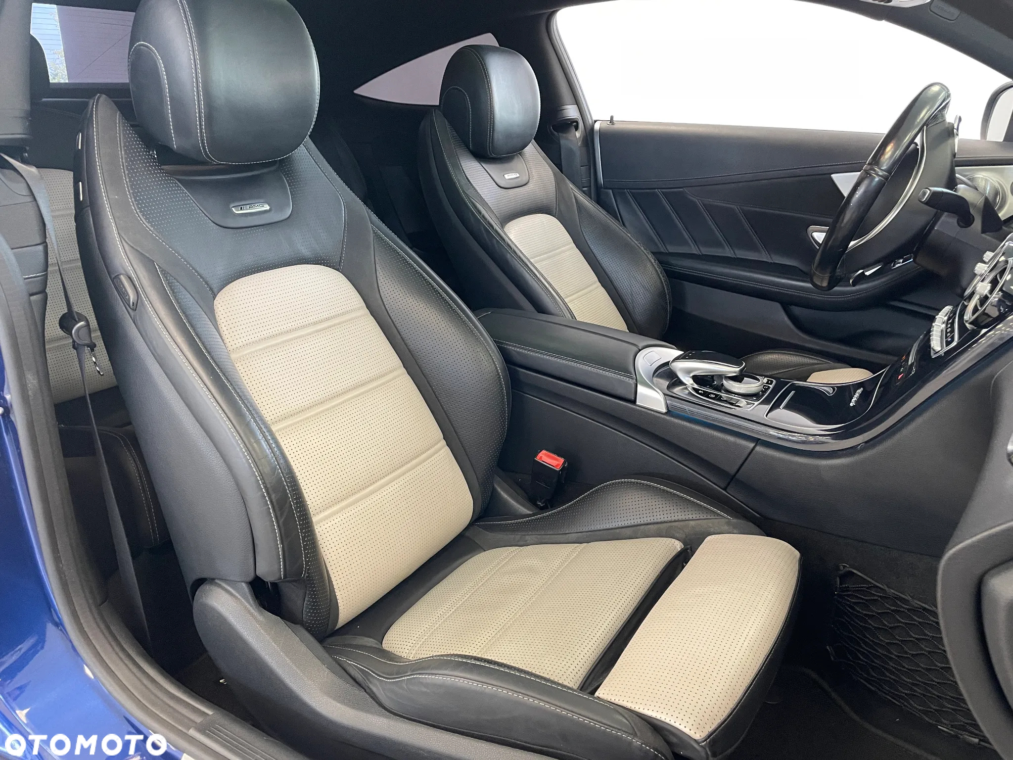 Mercedes-Benz Klasa C AMG 63 Coupe AMG Speedshift 7G-MCT - 18