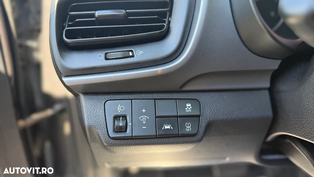 Kia Stonic 1.0 T-GDI HP 7DCT Urban - 10