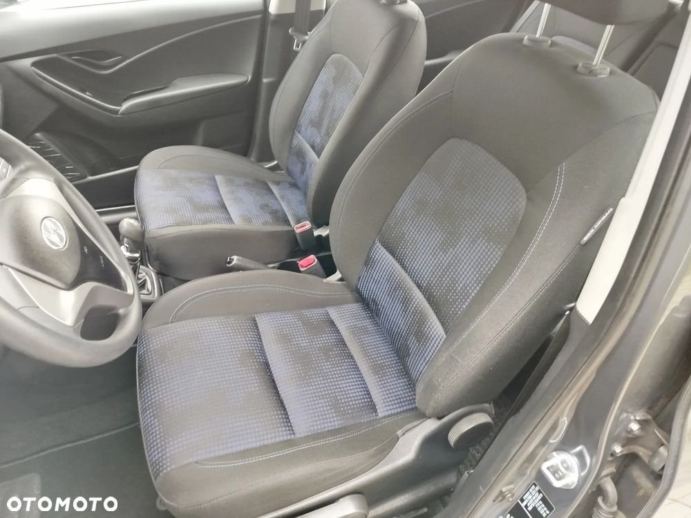 Hyundai ix20 1.4 blue Trend - 17