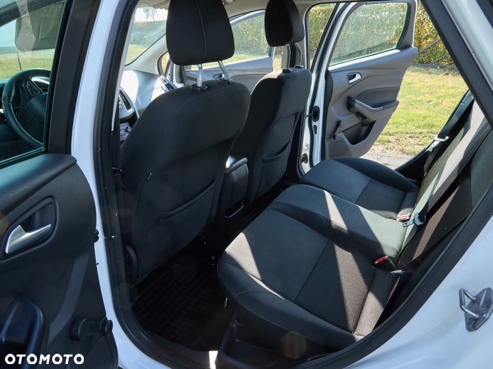 Ford Focus - 12