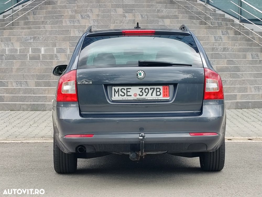 Skoda Octavia 1.6 TDI ELEGANCE DSG - 4