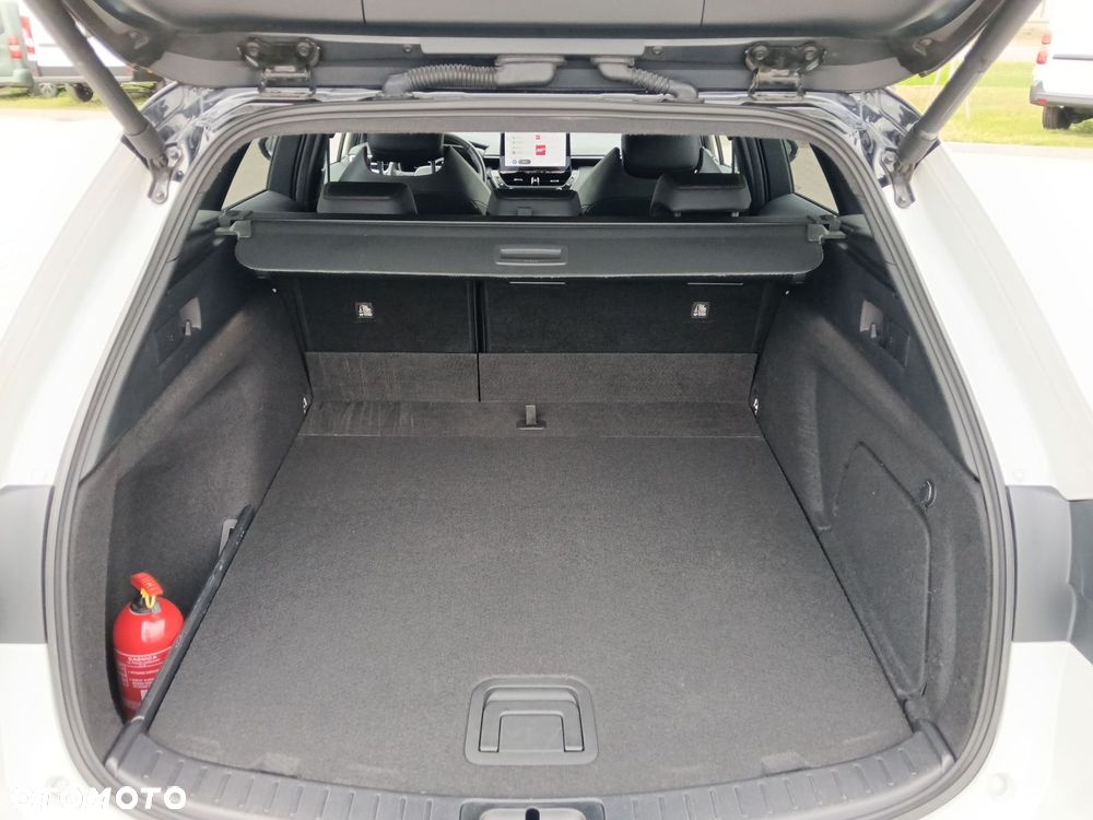 Toyota Corolla - 12