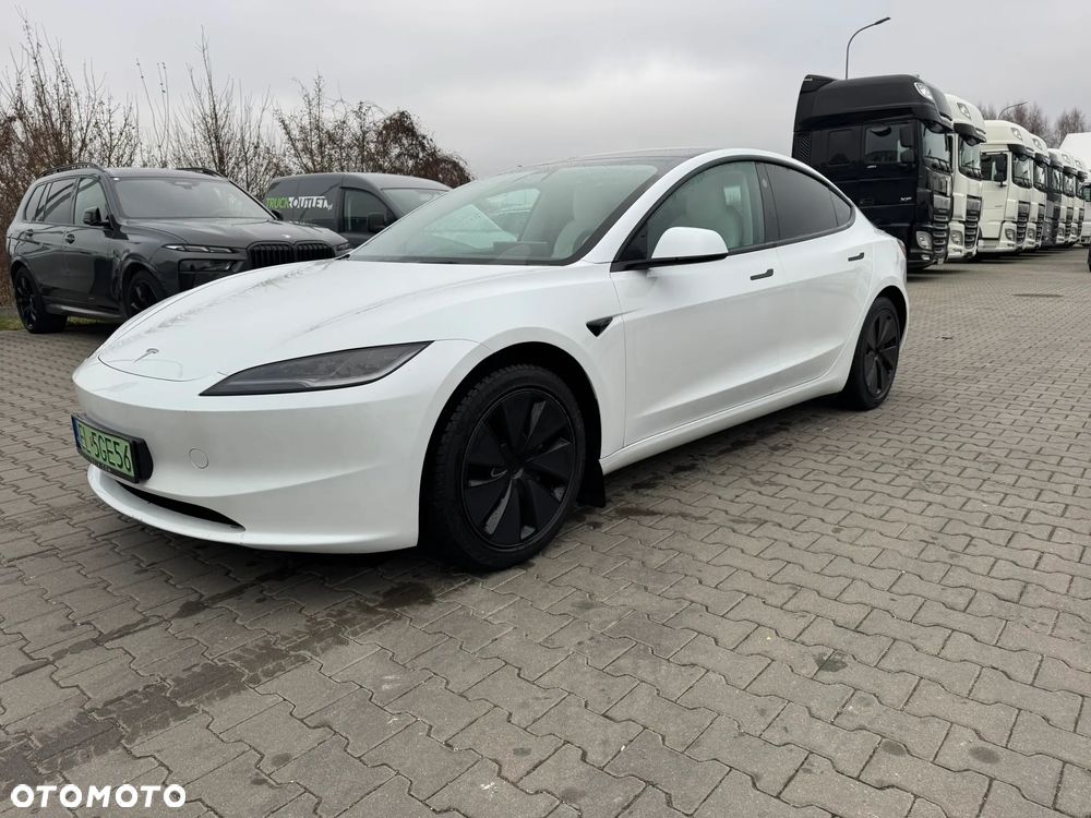 Tesla Model 3 Long Range AWD - 16