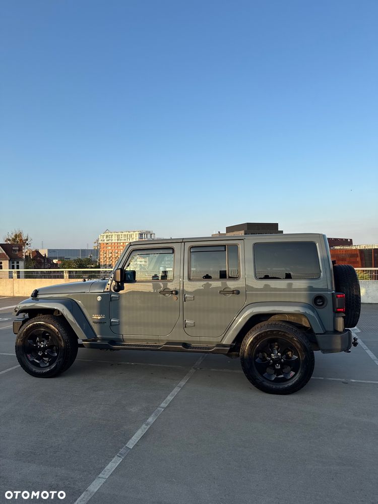 Jeep Wrangler 3.6 Unlim Sahara - 8