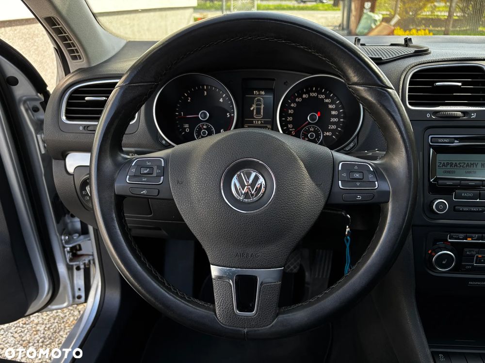 Volkswagen Golf 2.0 TDI DPF Highline - 34