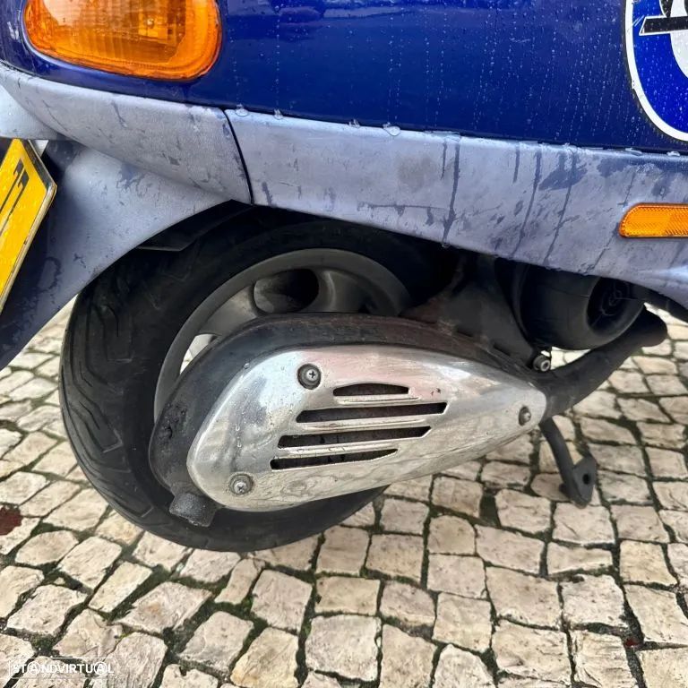 Piaggio Vespa 50 ETZ - 21