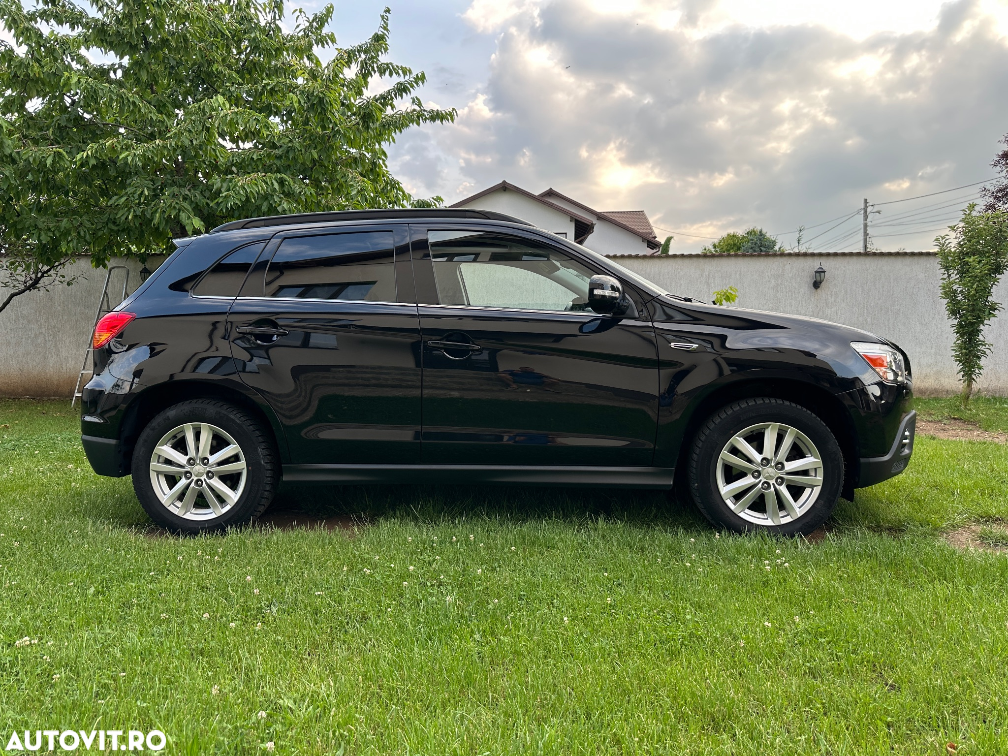 Mitsubishi ASX 1.8 DI-D 2WD Instyle - 35