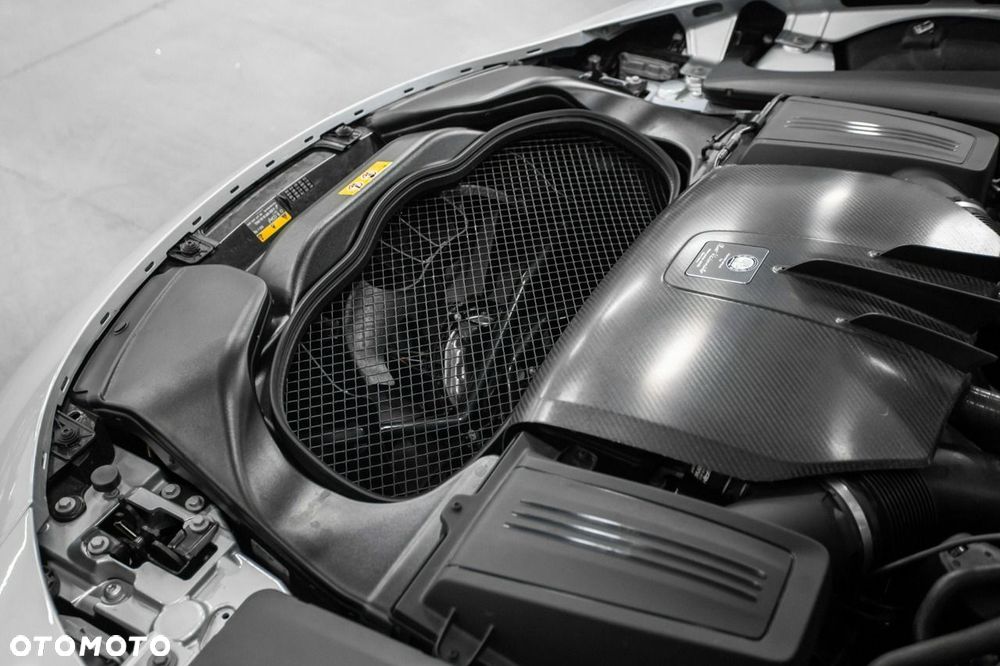 Mercedes-Benz AMG GT - 26