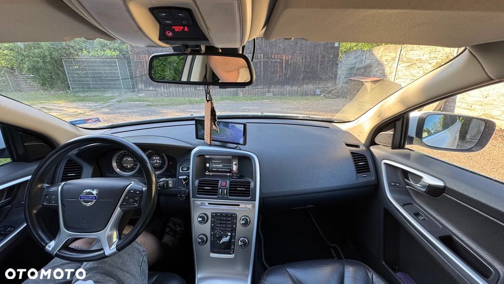 Volvo XC 60 - 6