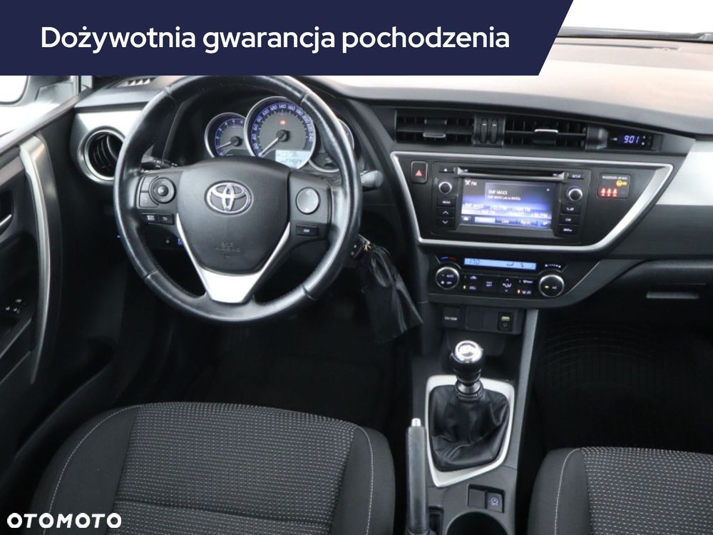 Toyota Auris - 9