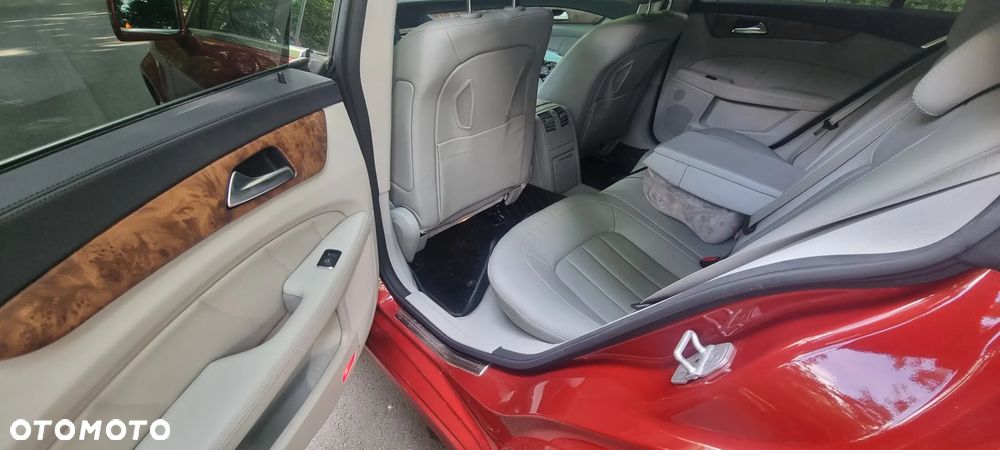 Mercedes-Benz CLS 350 CDI 4Matic 7G-TRONIC - 8