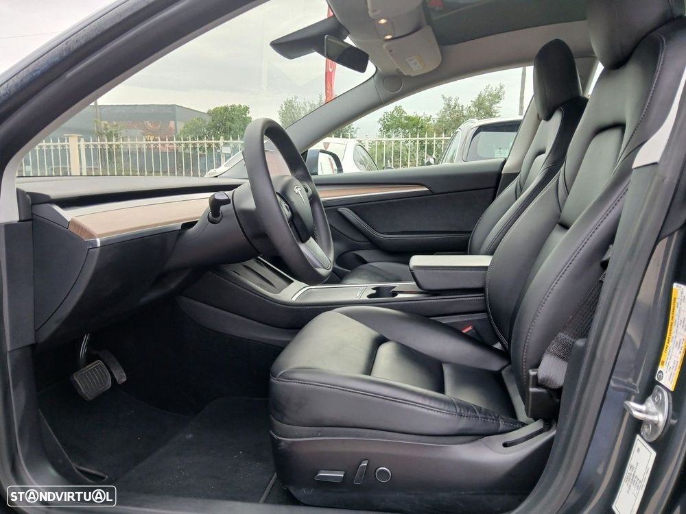 Tesla Model 3 - 20