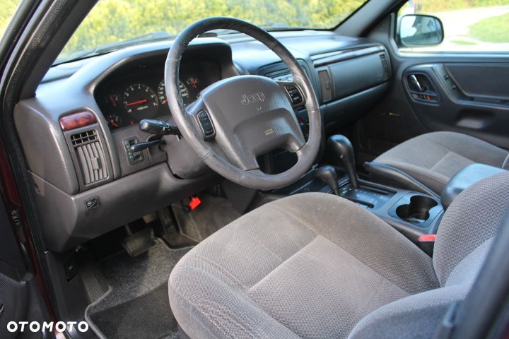 Jeep Grand Cherokee - 10