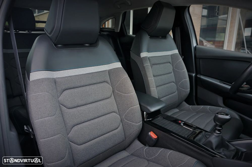 Citroën C4 1.2 PureTech Shine - 18