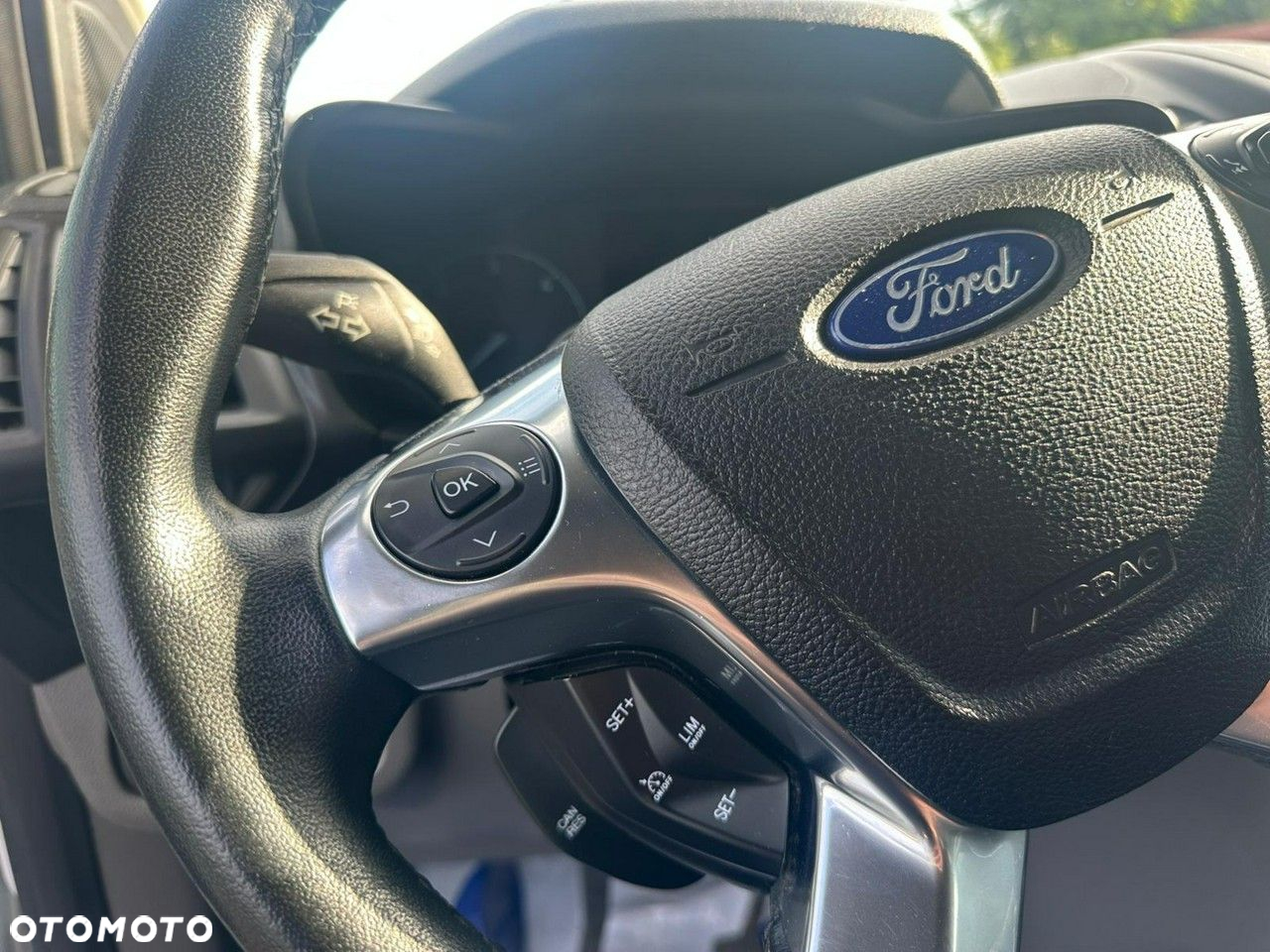 Ford Transit Connect - 13