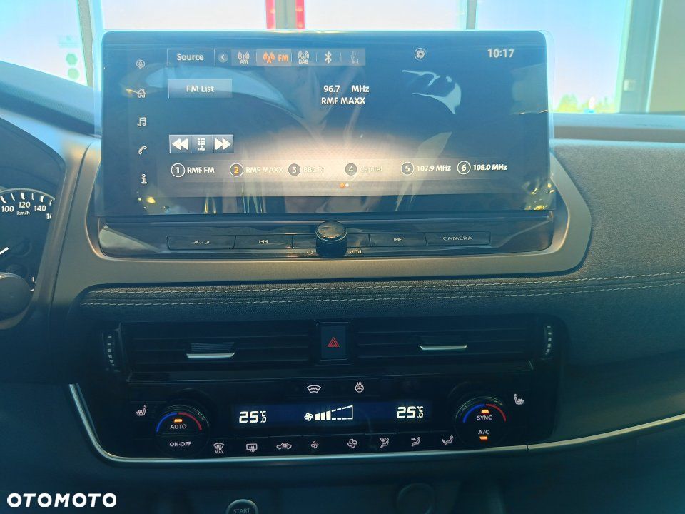 Nissan Qashqai - 12