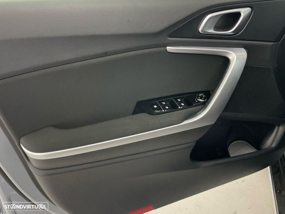 Kia XCeed 1.0 T-GDI Dynamic - 17