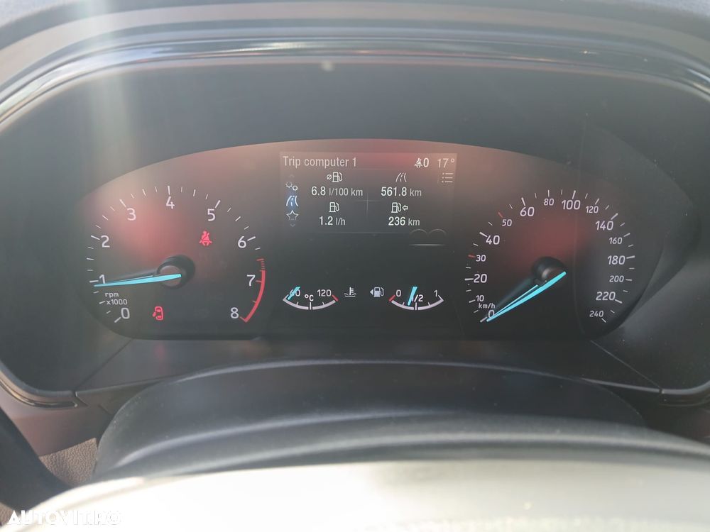 Ford Focus - 8