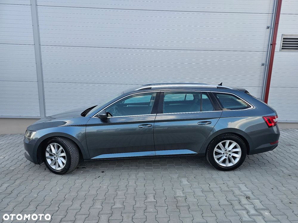 Skoda Superb 1.6 TDI DSG Style - 4