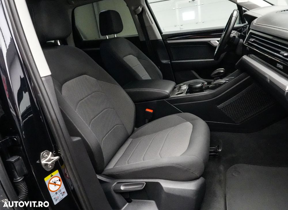 Volkswagen Touareg 3.0 V6 TDI SCR 4Motion Automatik - 15