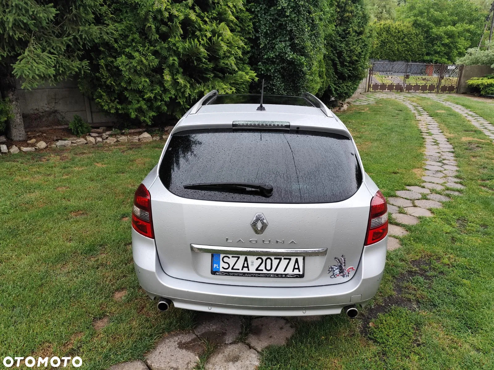 Renault Laguna 2.0 dCi Initiale ESM - 3