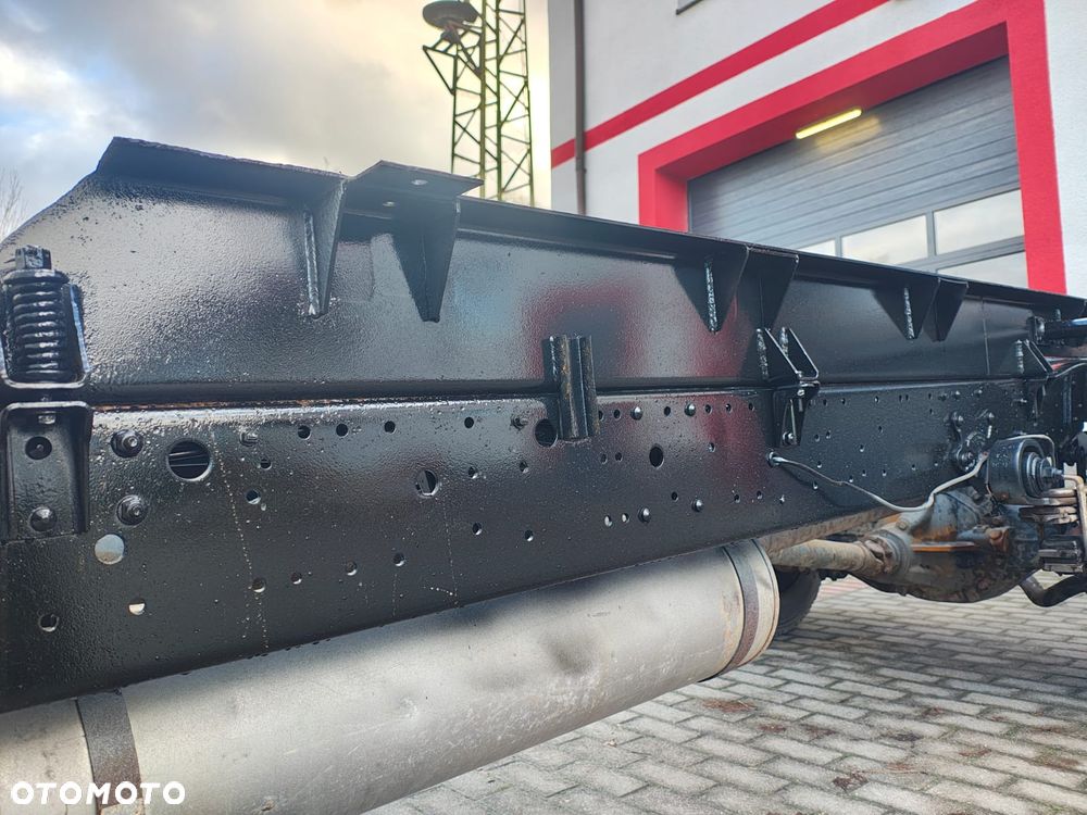 Mercedes-Benz VARIO  - 812 D HL - 24