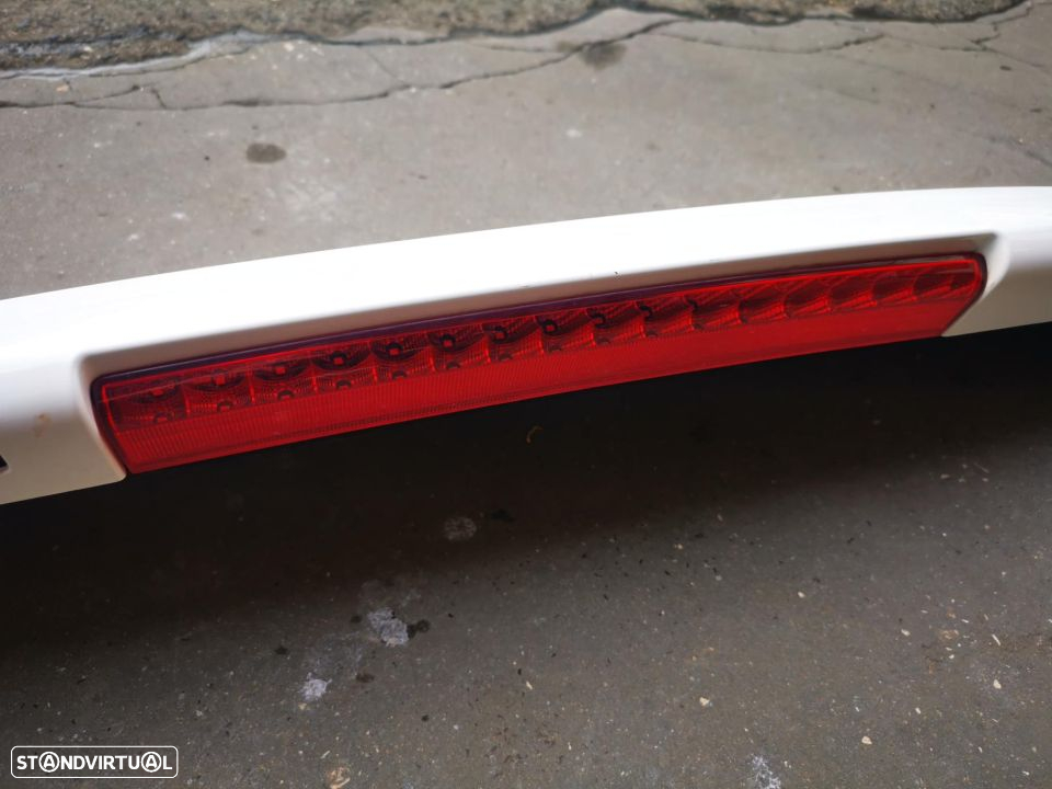 FIAT 500L AILERON / SPOILER MALA - Z208 - 2