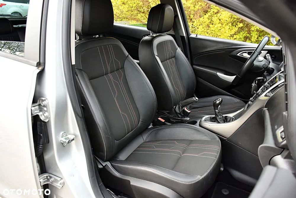 Opel Astra 1.4 Turbo Active - 28