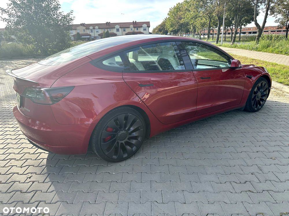 Tesla Model 3 - 5