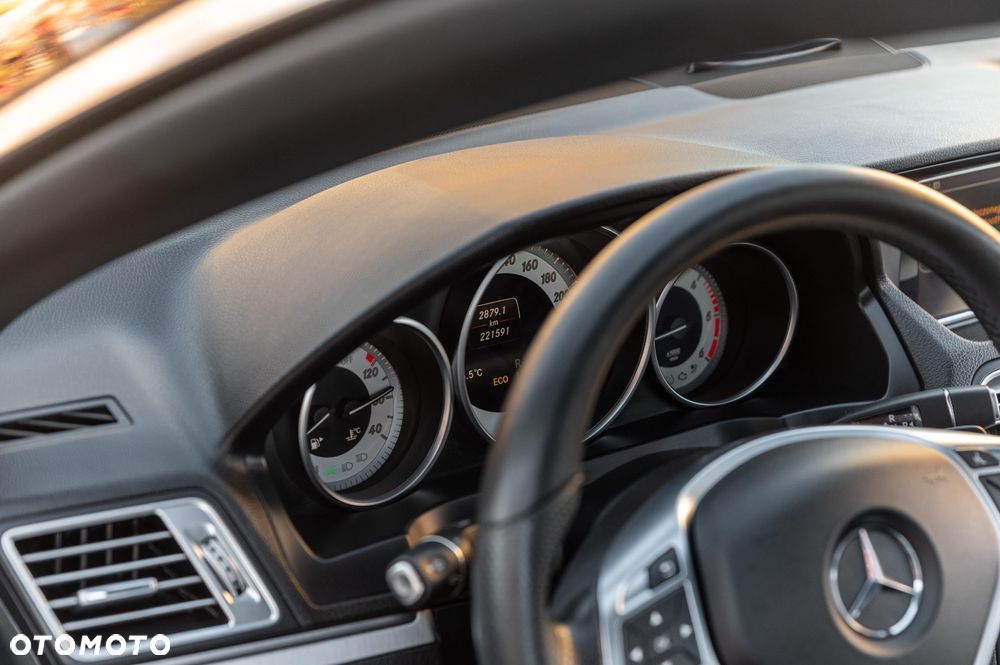 Mercedes-Benz Klasa E 220 BlueTEC BlueEFFICIENCY Edition 9G-TRONIC Avantgarde - 23