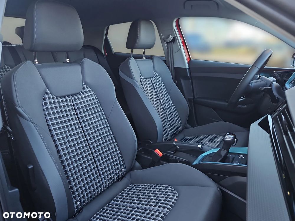 Audi A1 Sportback 30 TFSI Advanced S tronic - 11